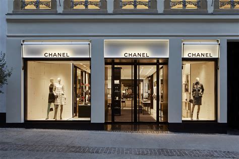 chanel boutique paris email|best Chanel store in Paris.